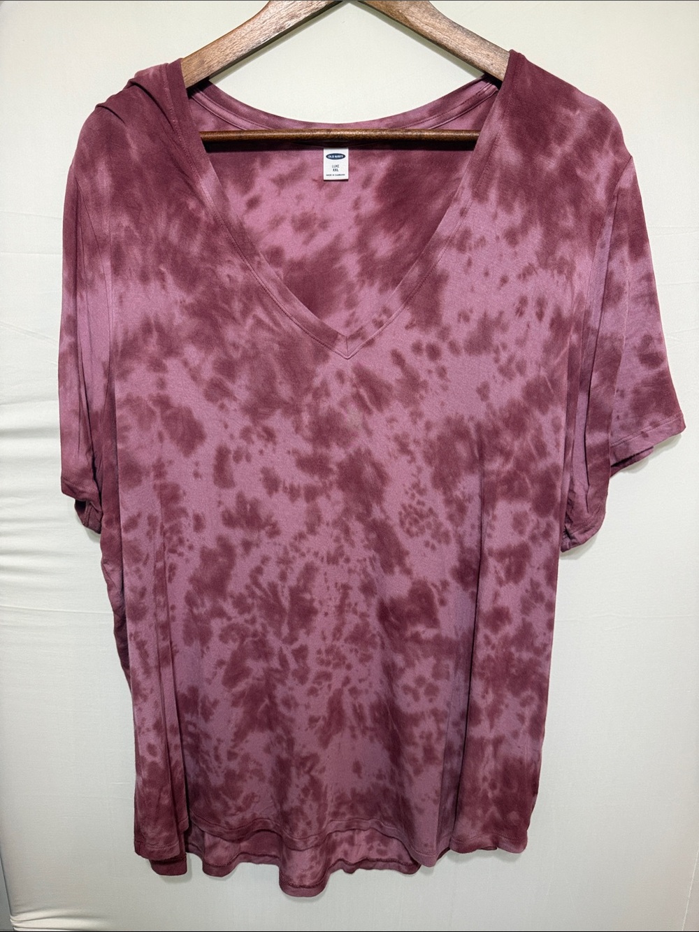 Old Navy Mauve Tie-Dye V-Neck Tee